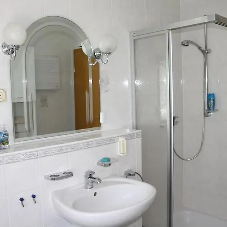 Hotel Perle Am Fusse Der Augustusburg